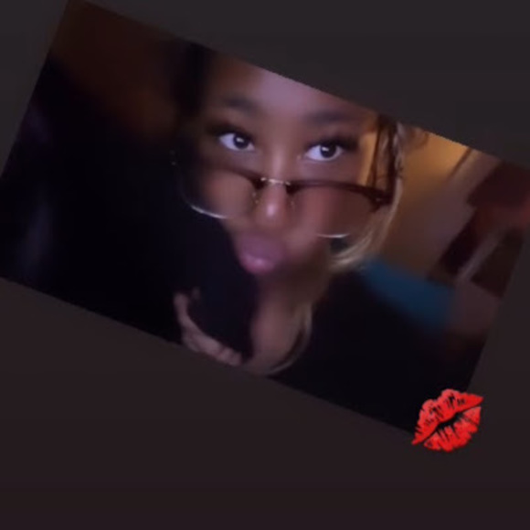 Meet your Posher, Ari - Picture 1 of 1